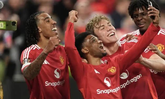 Manchester United được đánh giá cao hơn Tottenham Hotspur trong trận chung kết Europa League: Nhận định từ chuyên gia Paul Merson