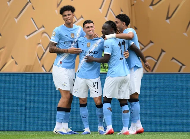 Man City thắng đậm Wydad Athletic nhưng thiếu trọn vẹn vì thẻ đỏ
