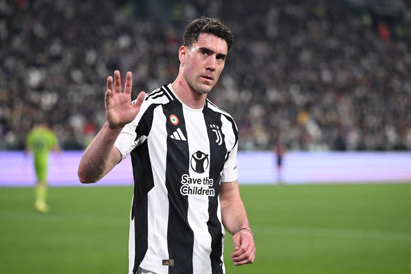 Dusan Vlahovic: Từ Kỳ Vọng Lớn Đến Thử Thách Khốc Liệt Tại Juventus