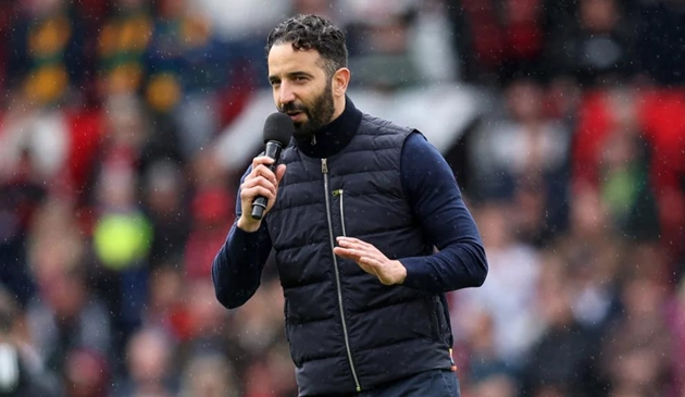 Manchester United: Kế hoạch tái thiết của HLV Amorim gặp khó khăn vì vấn đề thanh lý cầu thủ