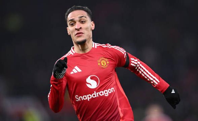 Manchester United: Kế hoạch tái thiết của HLV Amorim gặp khó khăn vì vấn đề thanh lý cầu thủ