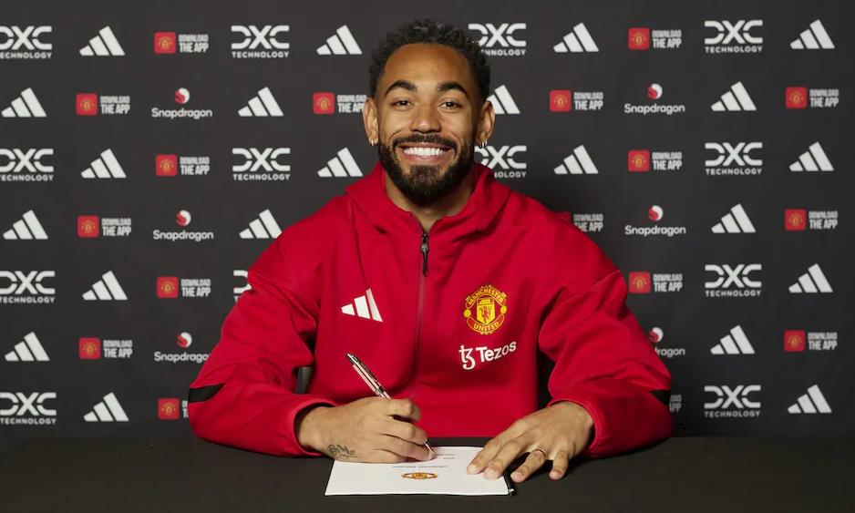 Manchester United: Cuộc đua khốc liệt với thời gian