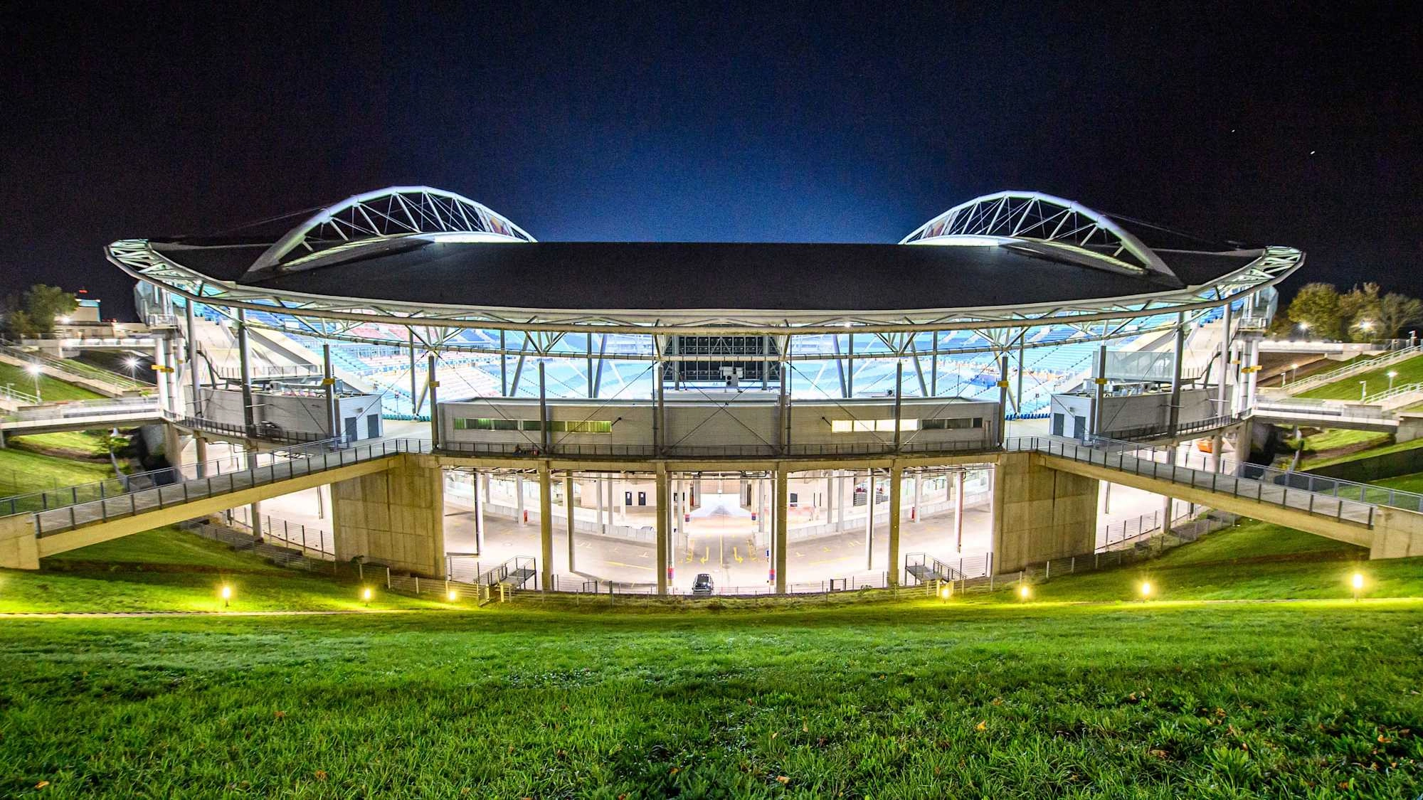 Red Bull Arena Leipzig: Huyền Thoại Phục Sinh Từ Zentralstadion